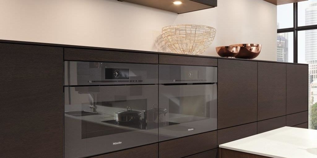 AV4070_Bronze_Geraeteschrank_D